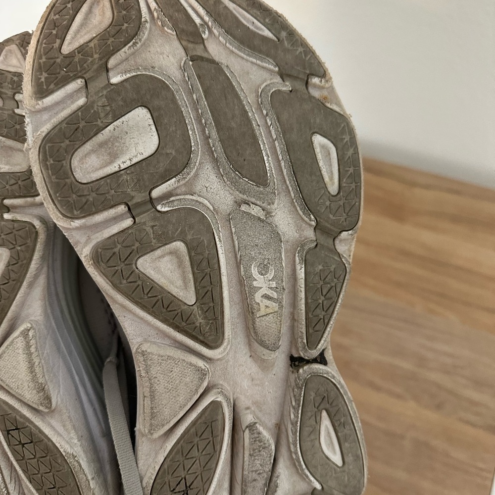 HOKA Women’s Bondi 8 - Picture 16 of 16
